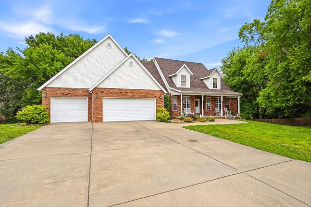 2611 N Rhodes Circle, Ozark, MO 65721