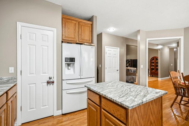 2611 N Rhodes Circle, Ozark, MO 65721