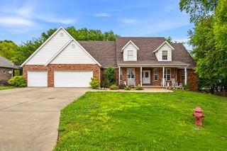 2611 N Rhodes Circle, Ozark, MO 65721
