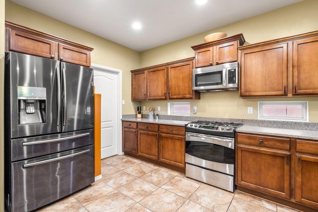 2711 Firewheel Avenue SW, Los Lunas, NM 87031