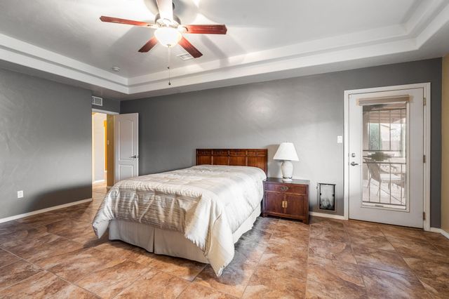 2711 Firewheel Avenue SW, Los Lunas, NM 87031