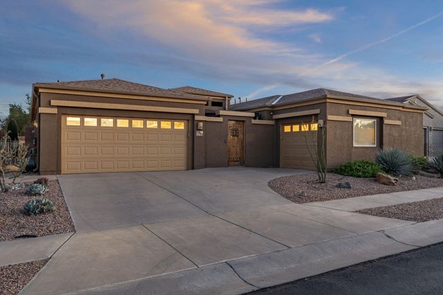 2711 Firewheel Avenue SW, Los Lunas, NM 87031