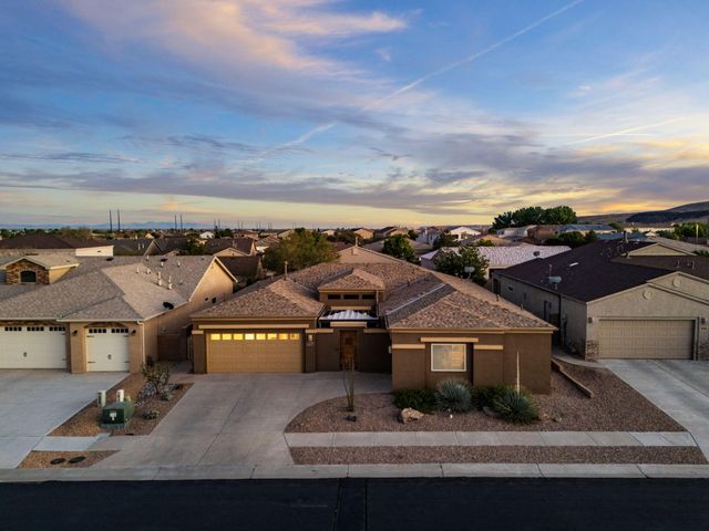 2711 Firewheel Avenue SW, Los Lunas, NM 87031
