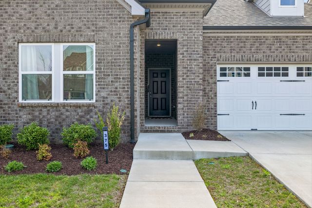 375 Triple Crown Cir, Gallatin, TN 37066
