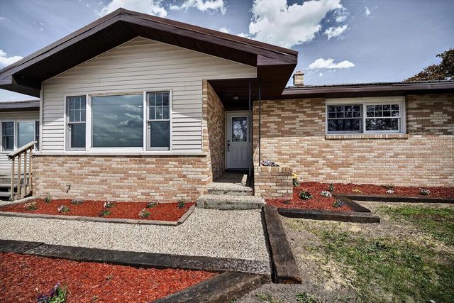 5537 County Road T, Brodhead, WI 53520