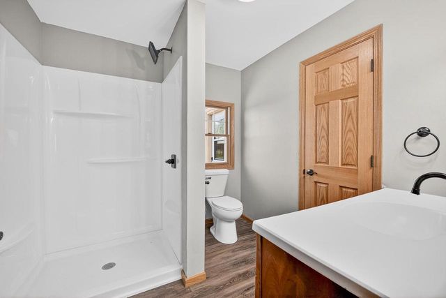 5537 County Road T, Brodhead, WI 53520