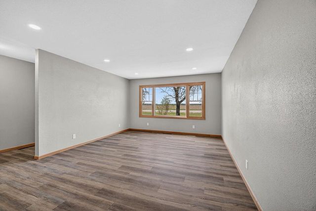5537 County Road T, Brodhead, WI 53520