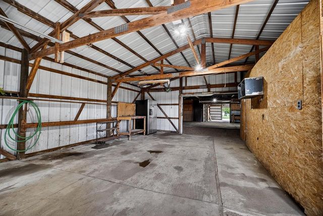 5537 County Road T, Brodhead, WI 53520