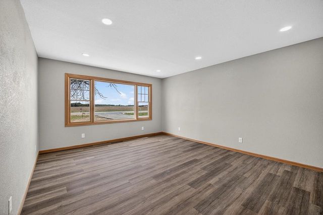 5537 County Road T, Brodhead, WI 53520