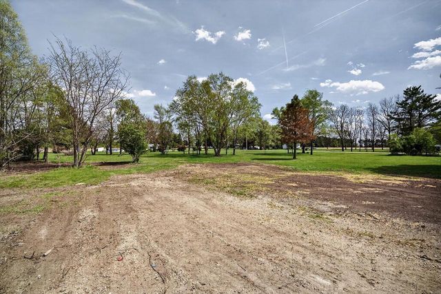 5537 County Road T, Brodhead, WI 53520