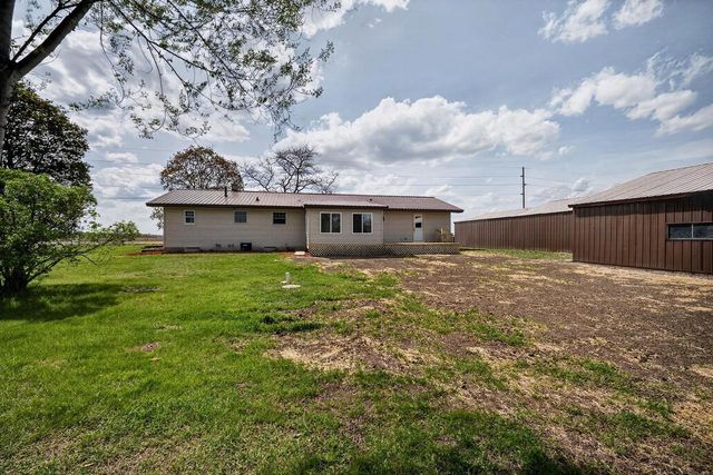 5537 County Road T, Brodhead, WI 53520