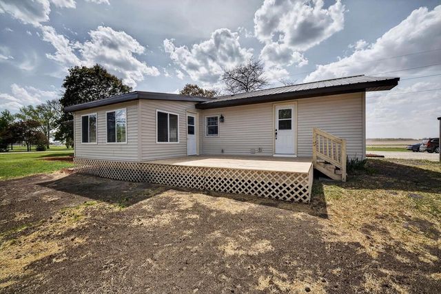 5537 County Road T, Brodhead, WI 53520