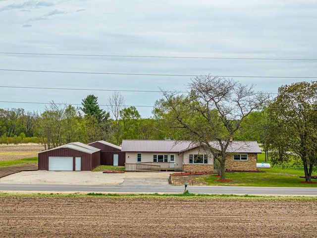 5537 County Road T, Brodhead, WI 53520