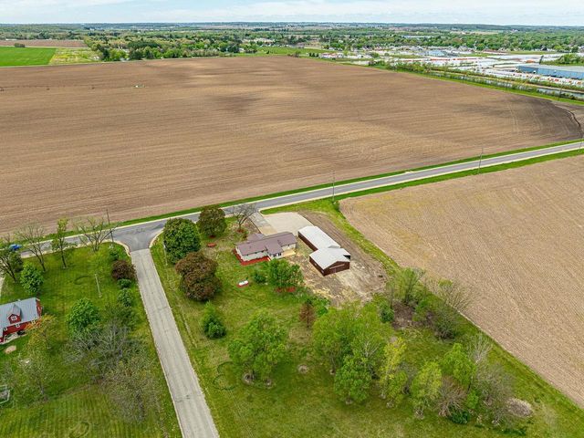 5537 County Road T, Brodhead, WI 53520