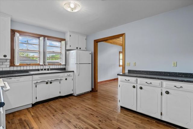 4540 W Main St, Erin, TN 37061