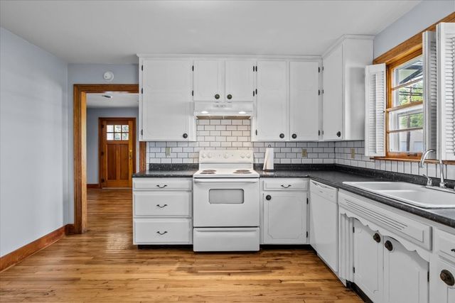4540 W Main St, Erin, TN 37061