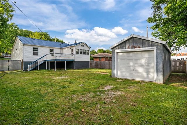 4540 W Main St, Erin, TN 37061