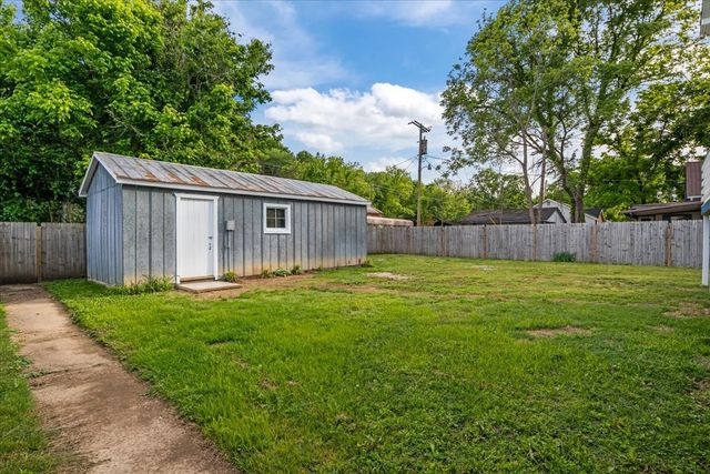4540 W Main St, Erin, TN 37061