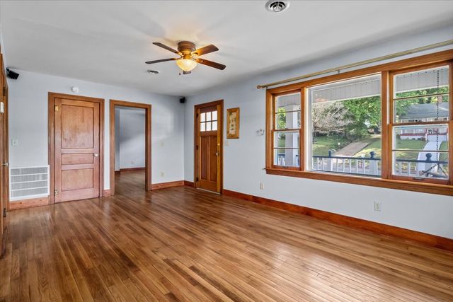 4540 W Main St, Erin, TN 37061