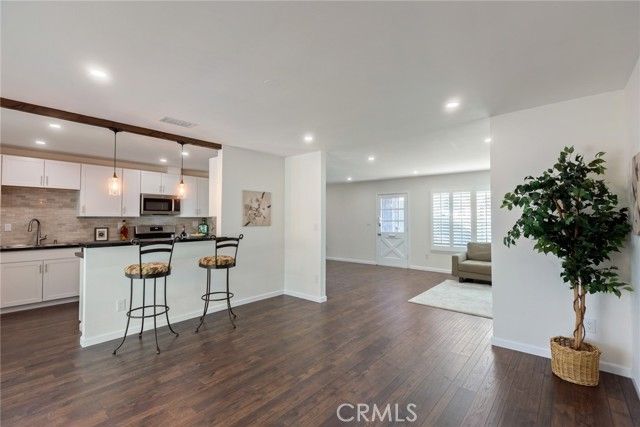 20101 Superior Street, Chatsworth (los Angeles), CA 91311