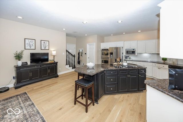 12987 Shoreline Boulevard, Fishers, IN 46055