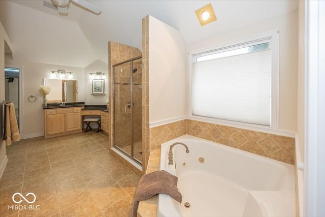 12987 Shoreline Boulevard, Fishers, IN 46055