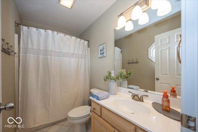 12987 Shoreline Boulevard, Fishers, IN 46055