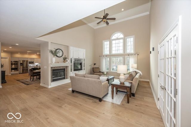 12987 Shoreline Boulevard, Fishers, IN 46055