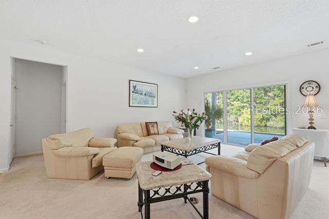 21 Raven Glass Ln, Bluffton, SC 29909