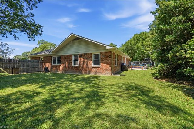 904 Marlborough CIR, Virginia Beach, VA 23464