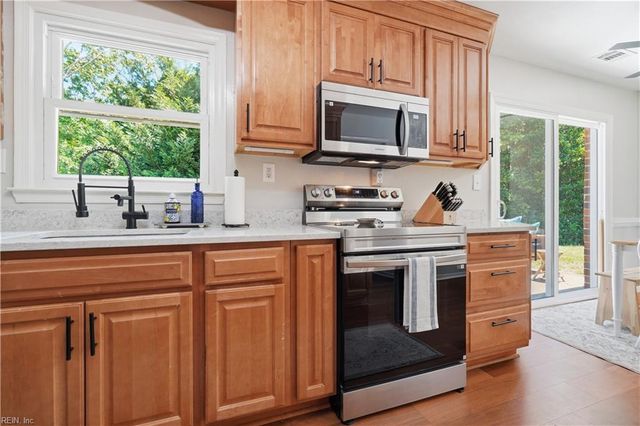 904 Marlborough CIR, Virginia Beach, VA 23464