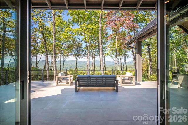 519 Eagle Drive, Sapphire, NC 28774