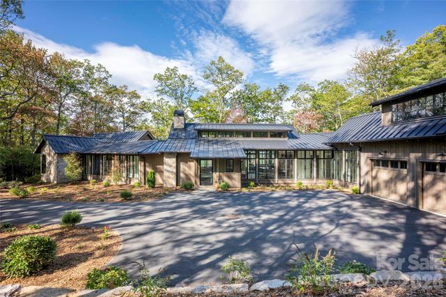 519 Eagle Drive, Sapphire, NC 28774