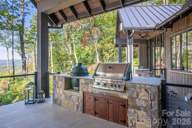 519 Eagle Drive, Sapphire, NC 28774