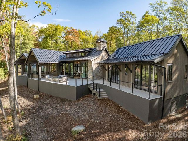 519 Eagle Drive, Sapphire, NC 28774