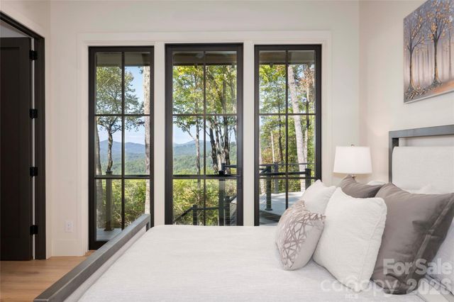 519 Eagle Drive, Sapphire, NC 28774