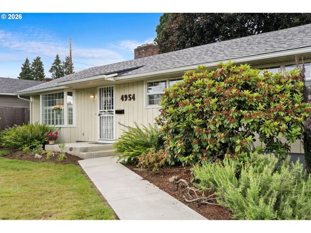 4954 Se WILLOW St, Milwaukie, OR 97222