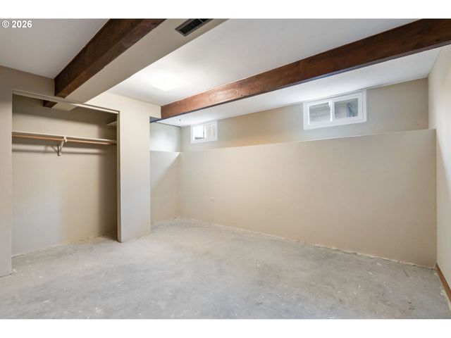 4954 Se WILLOW St, Milwaukie, OR 97222