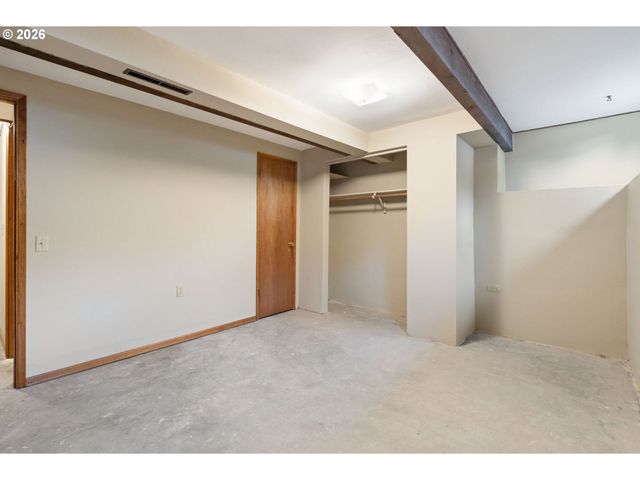 4954 Se WILLOW St, Milwaukie, OR 97222