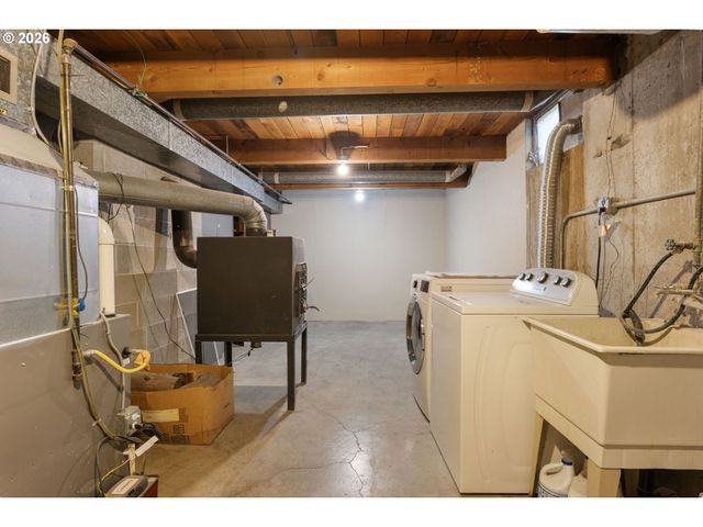 4954 Se WILLOW St, Milwaukie, OR 97222