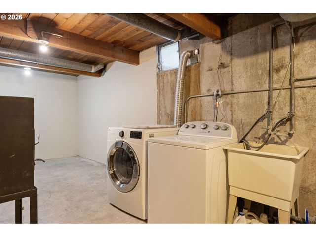 4954 Se WILLOW St, Milwaukie, OR 97222