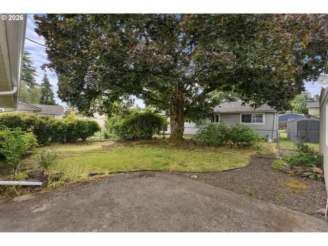 4954 Se WILLOW St, Milwaukie, OR 97222