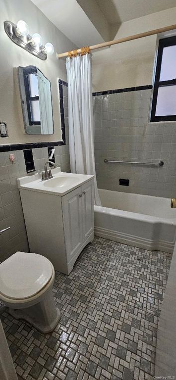 103-25 68th Avenue 4E, Forest Hills, NY 11375 — photo 4