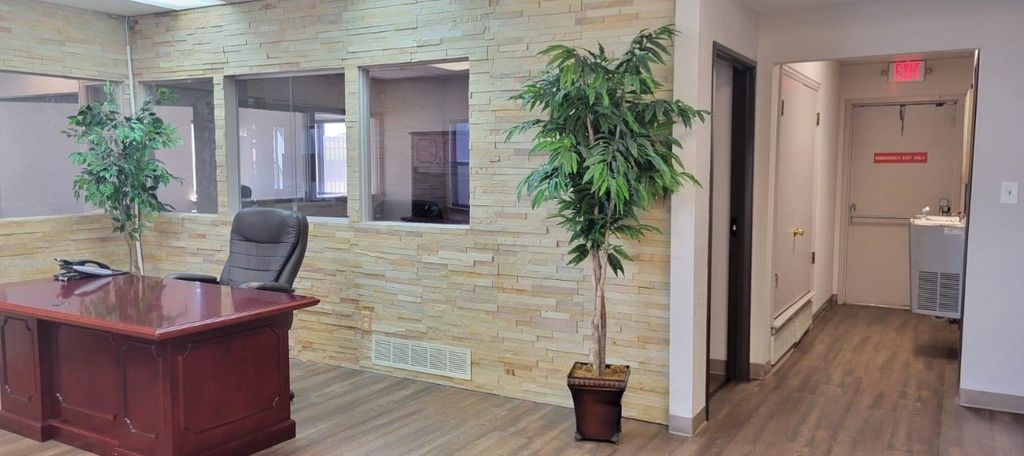 2030 S Las Vegas Trail, White Settlement, TX 76108