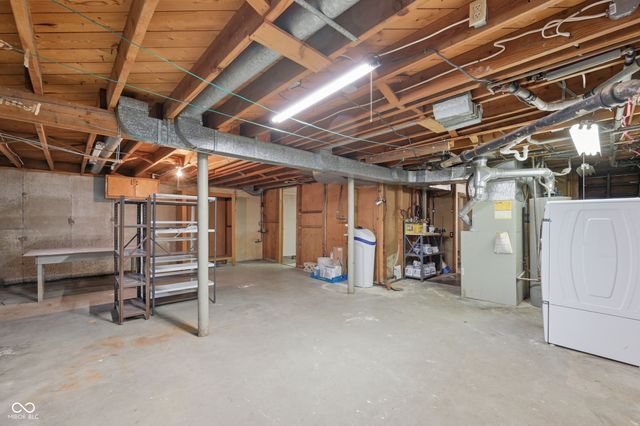 7770 E 51st Street, Indianapolis, IN 46226