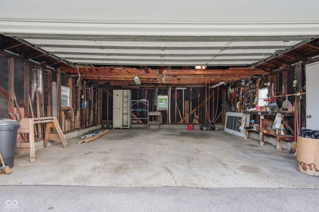 7770 E 51st Street, Indianapolis, IN 46226