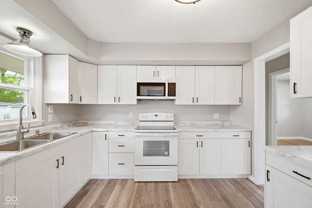 7770 E 51st Street, Indianapolis, IN 46226