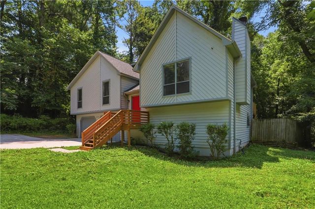5009 N Redan Circle, Stone Mountain, GA 30088
