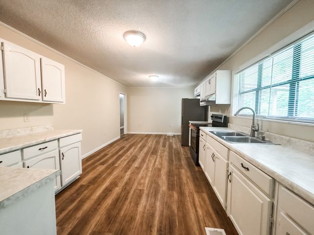 4013 Tibbs Bridge Road, Dalton, GA 30721