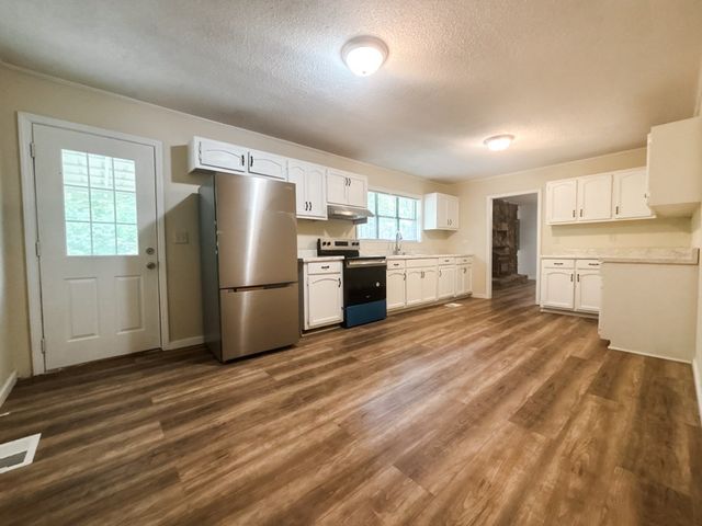 4013 Tibbs Bridge Road, Dalton, GA 30721